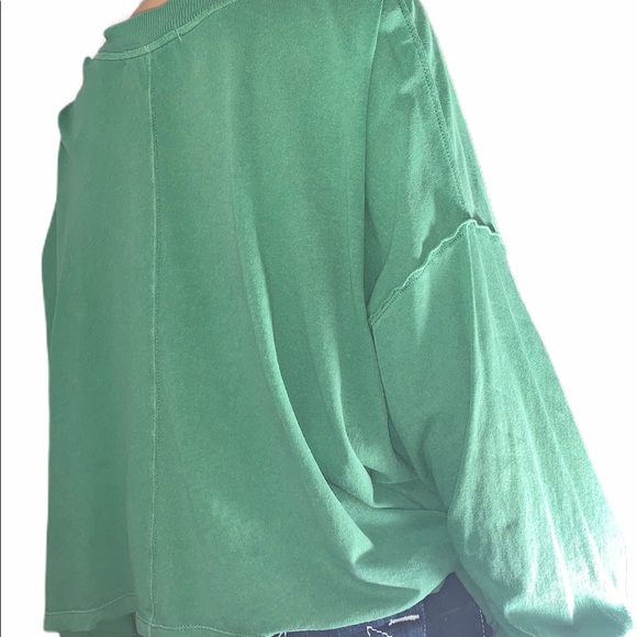 Green long sleeve - Picture 2 of 2